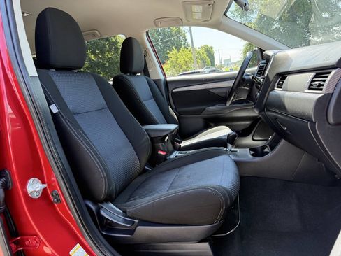 Used 2016 Mitsubishi Outlander SE FWD image 15
