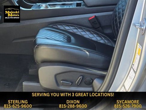 Used 2024 Ford Edge Titanium image 20