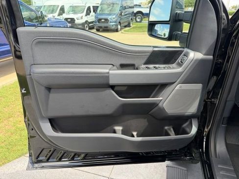 Used 2024 Ford F250 Lariat w/ Lariat Ultimate Package AWD/4WD image 8
