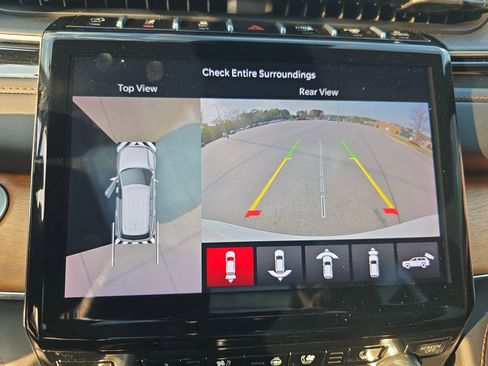 Used 2024 Jeep Grand Cherokee Summit image 24