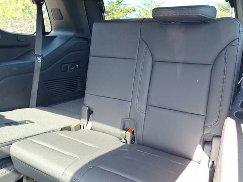 Used 2022 Chevrolet Tahoe LT w/ LT Signature Package image 21