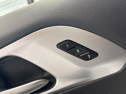 New 2026 Chrysler Pacifica Limited image 18