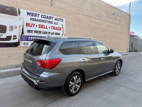 Used 2020 Nissan Pathfinder SV FWD image 4
