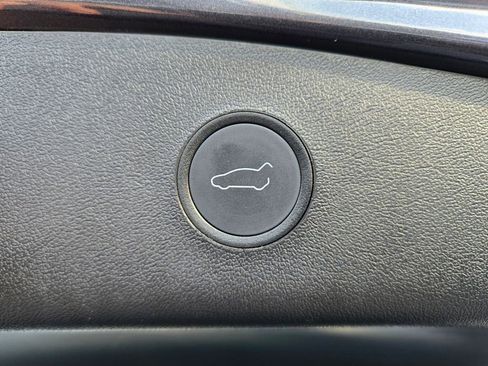 Used 2021 Tesla Model 3 Standard Range Plus image 19