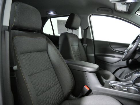 Used 2020 Chevrolet Equinox LT AWD/4WD image 11