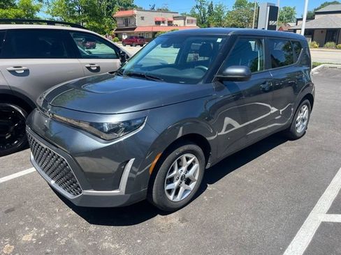 Certified 2024 Kia Soul LX w/ Option Group 015 FWD image 2