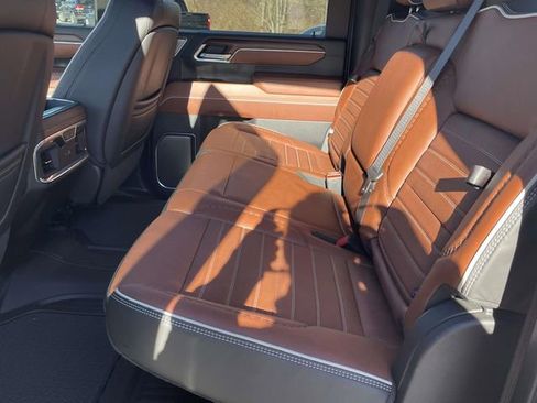 Certified 2025 GMC Sierra 2500 Denali Ultimate image 10