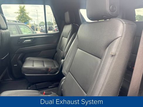 Used 2025 Chevrolet Tahoe Z71 w/ Comfort Package AWD/4WD image 28