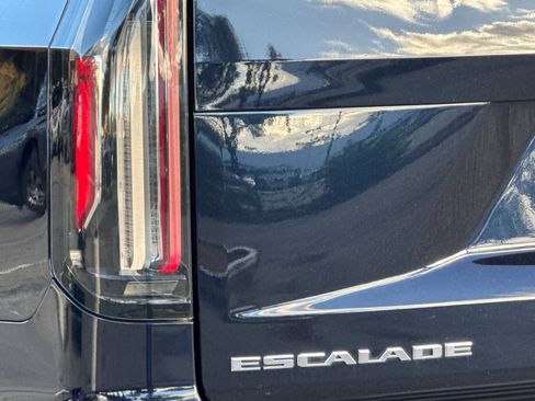 Used 2021 Cadillac Escalade ESV Sport w/ Driver Assist Tech Package image 26