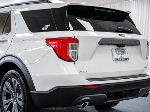 Certified 2022 Ford Explorer XLT w/ Equipment Group 202A image 6