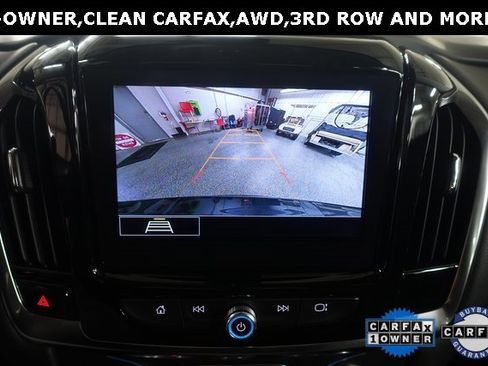 Used 2021 Chevrolet Traverse LT image 12