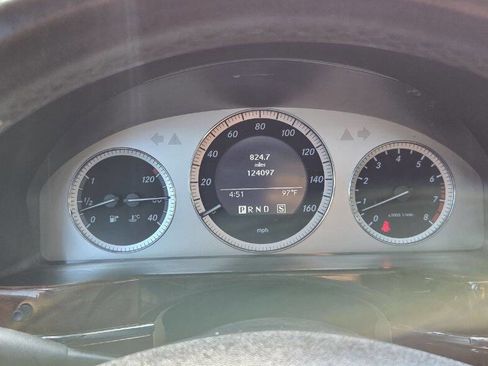 Used 2010 Mercedes-Benz GLK 350 4MATIC image 19