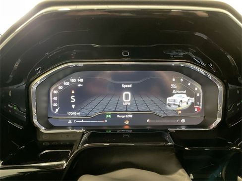 Used 2024 GMC Sierra 1500 SLT w/ SLT Premium Package image 23