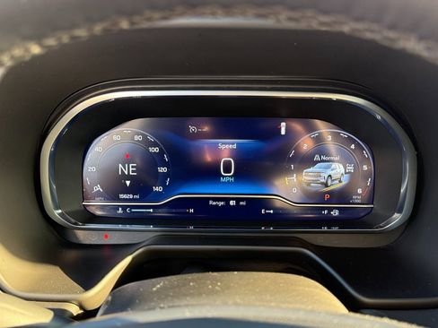 Used 2024 Chevrolet Suburban Z71 w/ Off-Road Capability Package image 20