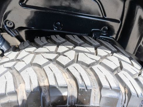Used 2021 Jeep Wrangler Sport AWD/4WD image 34