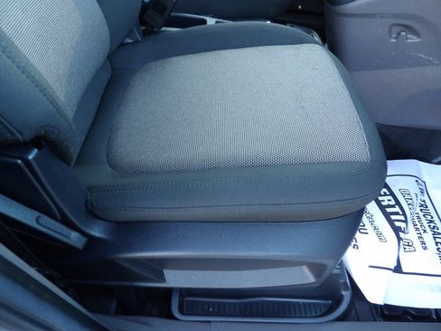 Used 2020 Ford Transit Connect XL image 34