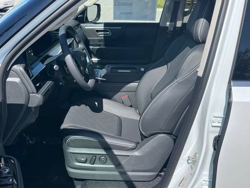 New 2027 INFINITI QX80 Luxe w/ Exterior Package AWD/4WD image 7