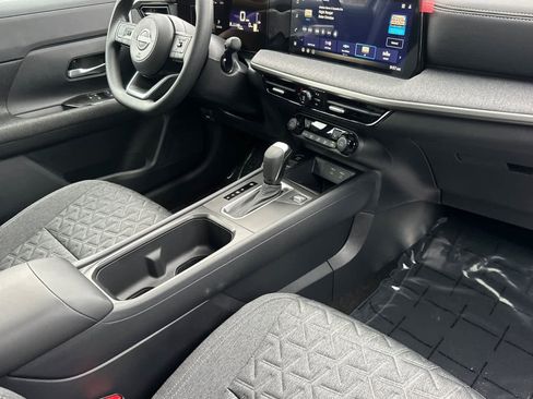 New 2026 Nissan Kicks SV w/ SV Premium Package image 16