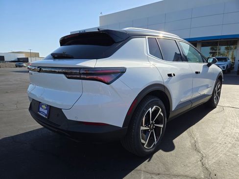 New 2026 Chevrolet Equinox EV LT FWD image 4