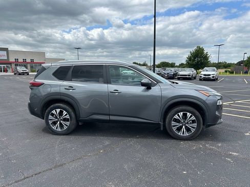 Used 2023 Nissan Rogue SV w/ SV Premium Package AWD/4WD image 8