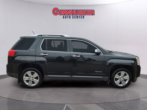 Used 2015 GMC Terrain SLT image 2