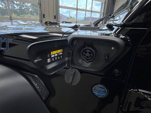 Used 2023 Jeep Wrangler Unlimited w/ Cold Weather Group AWD/4WD image 11
