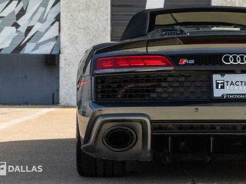 Used 2022 Audi R8 V10 performance AWD/4WD image 14