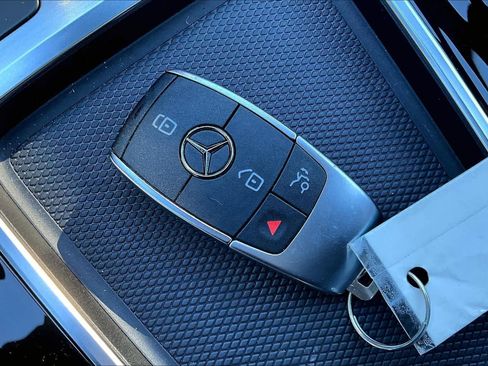 Certified 2025 Mercedes-Benz GLA 250 4MATIC image 15