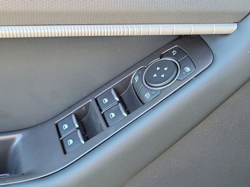 Used 2025 Ford Explorer ST-Line w/ Premium Package image 15