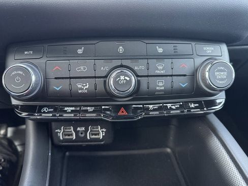 Used 2022 Dodge Durango GT image 24