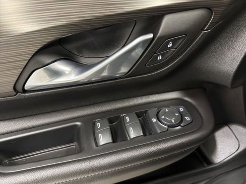 Used 2023 GMC Terrain SLE image 20