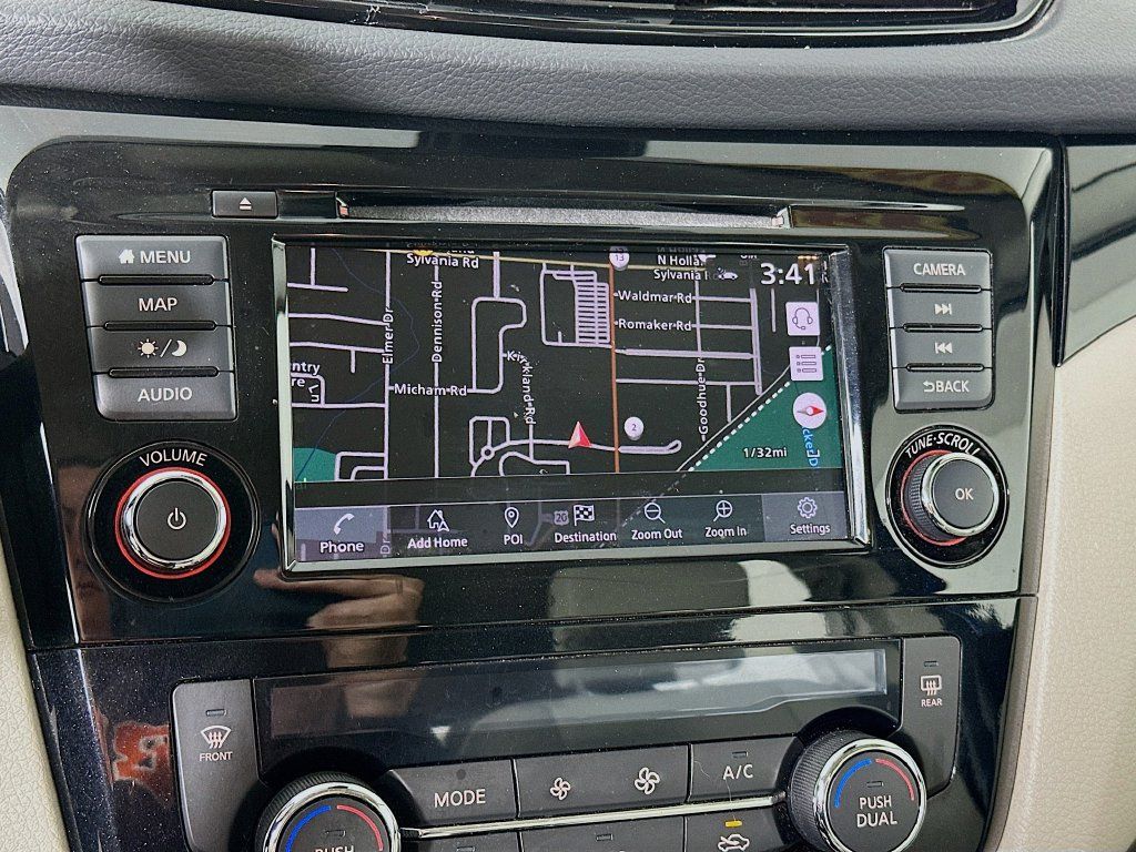Certified 2021 Nissan Rogue Sport SL FWD image 19