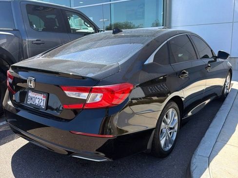 Used 2019 Honda Accord LX image 5