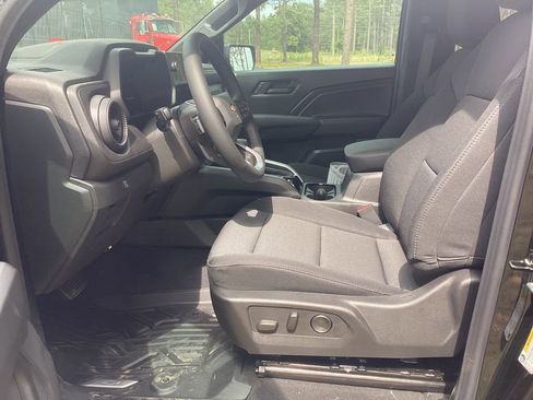 New 2026 Chevrolet Colorado W/T RWD image 13