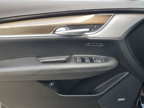 Certified 2024 Cadillac XT5 Sportv w/ Platinum Package AWD/4WD image 20