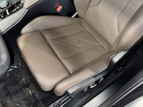 Used 2025 BMW X3 xDrive30i w/ Premium Package AWD/4WD image 39
