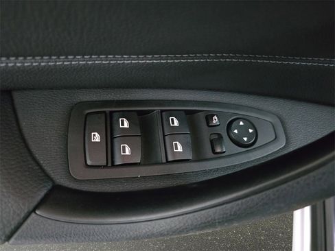 Used 2017 BMW X1 xDrive28i image 29