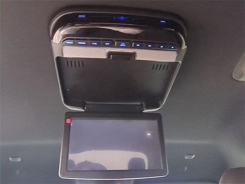 Used 2021 Chrysler Pacifica Touring w/ S Appearance Package image 27