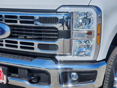 New 2026 Ford F350 XL w/ XL Chrome Package AWD/4WD image 7