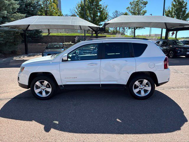 Used 2017 Jeep Compass Latitude AWD/4WD image 4