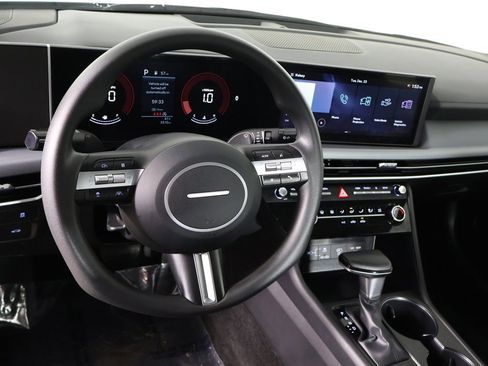 Certified 2025 Hyundai Sonata SE image 22