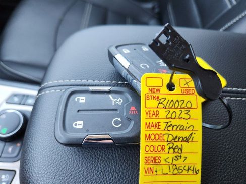 Used 2023 GMC Terrain Denali image 58