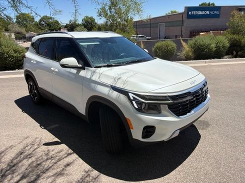 Used 2025 Kia Seltos S AWD/4WD image 4