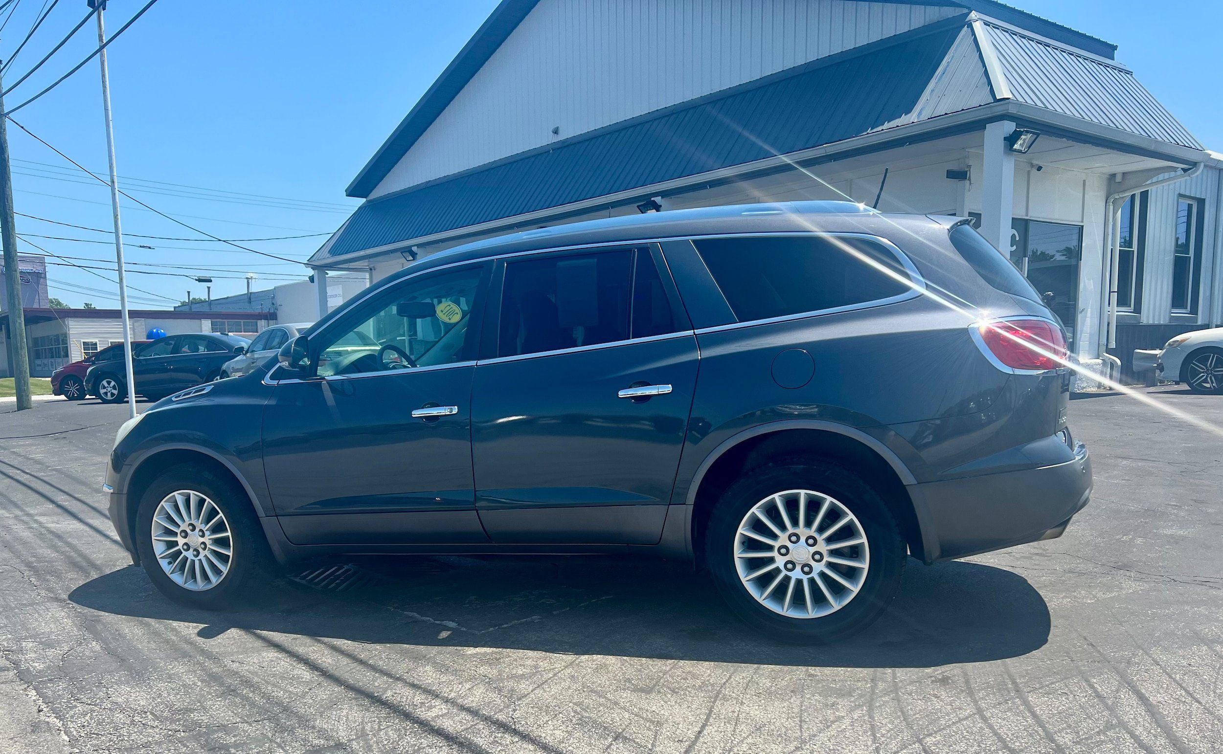 Used 2012 Buick Enclave Leather FWD image 8