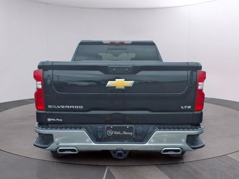 Used 2025 Chevrolet Silverado 1500 LTZ AWD/4WD image 4