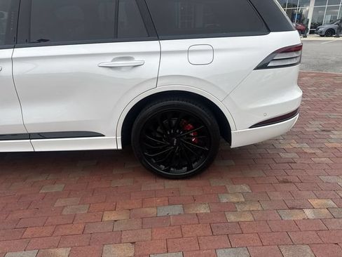 Used 2023 Lincoln Aviator Reserve w/ Jet Package RWD image 6