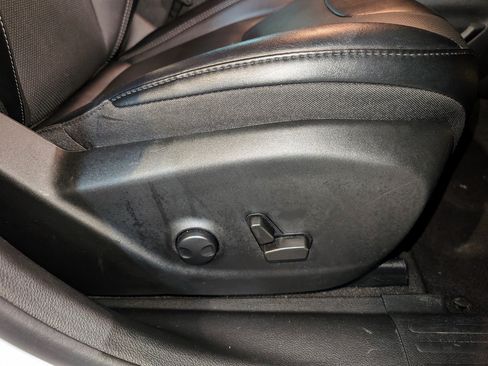 Used 2022 Jeep Cherokee Latitude Lux FWD image 29