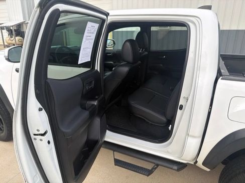 Used 2020 Toyota Tacoma TRD Pro AWD/4WD image 20