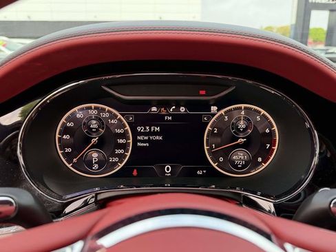Used 2024 Bentley Flying Spur V8 AWD/4WD image 26