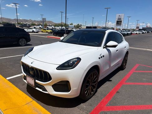 Used 2023 Maserati Grecale GT AWD/4WD image 3
